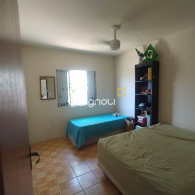 Casa com 117m², 3 quartos, 3 garagens, no bairro Campeche em Florianópolis