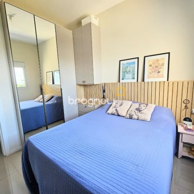 Cobertura com 142m², 3 quartos (sendo 1 suíte), 3 garagens, no bairro Campeche em Florianópolis