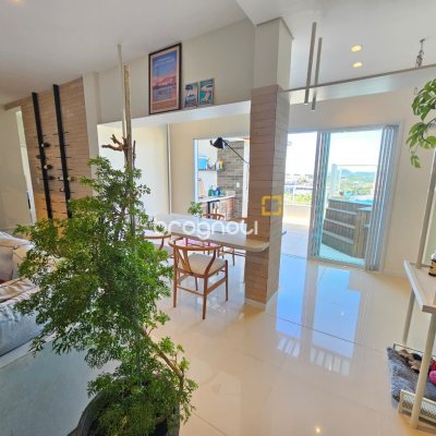 Cobertura com 142m², 3 quartos (sendo 1 suíte), 3 garagens, no bairro Campeche em Florianópolis