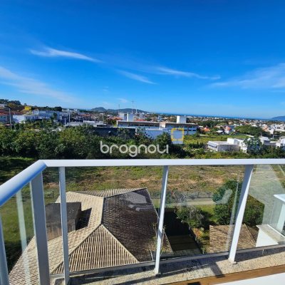 Cobertura com 142m², 3 quartos (sendo 1 suíte), 3 garagens, no bairro Campeche em Florianópolis