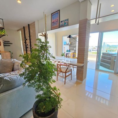 Cobertura com 142m², 3 quartos (sendo 1 suíte), 3 garagens, no bairro Campeche em Florianópolis
