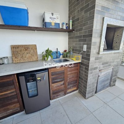 Cobertura com 142m², 3 quartos (sendo 1 suíte), 3 garagens, no bairro Campeche em Florianópolis