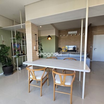 Cobertura com 142m², 3 quartos (sendo 1 suíte), 3 garagens, no bairro Campeche em Florianópolis