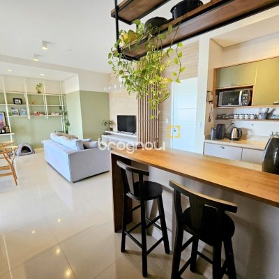 Cobertura com 142m², 3 quartos (sendo 1 suíte), 3 garagens, no bairro Campeche em Florianópolis