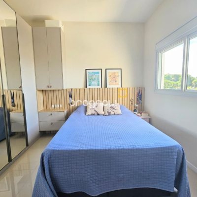 Cobertura com 142m², 3 quartos (sendo 1 suíte), 3 garagens, no bairro Campeche em Florianópolis