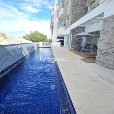Cobertura com 142m², 3 quartos (sendo 1 suíte), 3 garagens, no bairro Campeche em Florianópolis