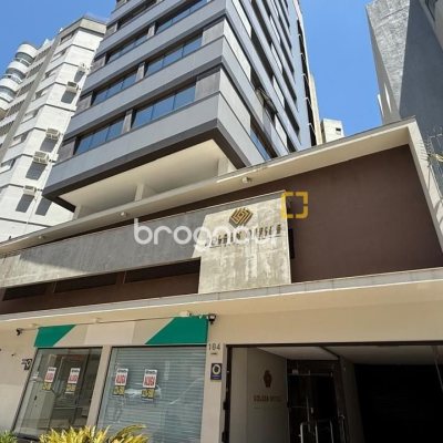 Sala com 48m², 1 garagem, no bairro Centro em Florianópolis
