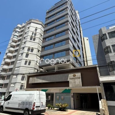 Sala com 48m², 1 garagem, no bairro Centro em Florianópolis