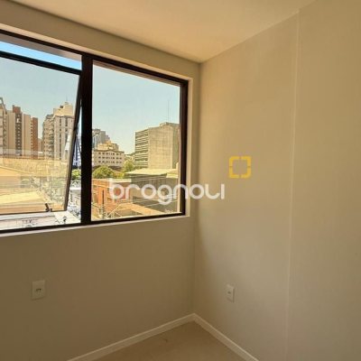 Sala com 48m², 1 garagem, no bairro Centro em Florianópolis
