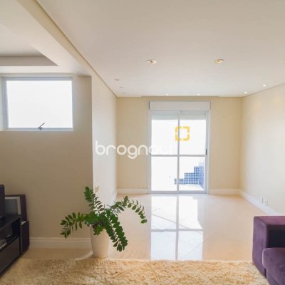 Cobertura com 297m², 4 quartos (sendo 2 suítes), 3 garagens, no bairro João Paulo em Florianópolis