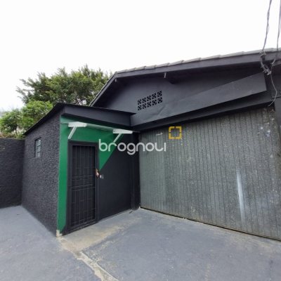 Galpão com 100m², 6 garagens, no bairro Ponte do Imaruim em Palhoça