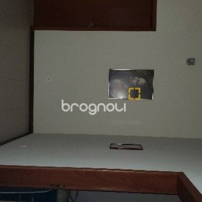 Casa com 243m², 4 quartos (sendo 1 suíte), 2 garagens, no bairro Córrego Grande em Florianópolis