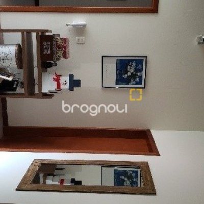 Casa com 243m², 4 quartos (sendo 1 suíte), 2 garagens, no bairro Córrego Grande em Florianópolis