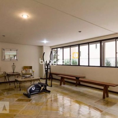 Apartamento com 170m², 3 quartos (sendo 2 suítes), 3 garagens, no bairro Centro em Florianópolis