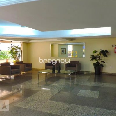 Apartamento com 170m², 3 quartos (sendo 2 suítes), 3 garagens, no bairro Centro em Florianópolis