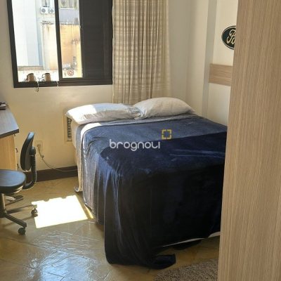 Apartamento com 170m², 3 quartos (sendo 2 suítes), 3 garagens, no bairro Centro em Florianópolis