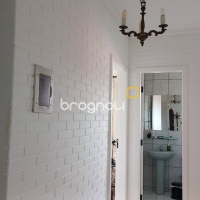 Casa com 136m², 3 quartos (sendo 1 suíte), 2 garagens, no bairro Campeche em Florianópolis