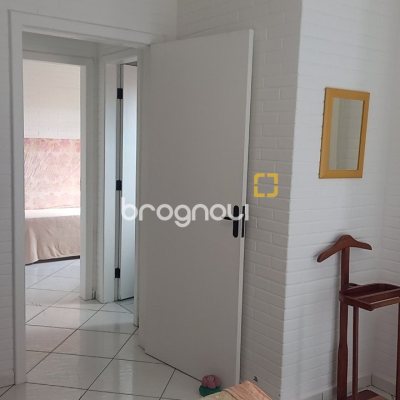 Casa com 136m², 3 quartos (sendo 1 suíte), 2 garagens, no bairro Campeche em Florianópolis