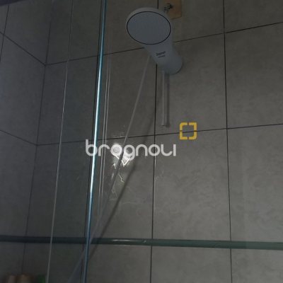 Casa com 136m², 3 quartos (sendo 1 suíte), 2 garagens, no bairro Campeche em Florianópolis