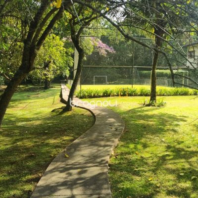 Terreno com 1312m², no bairro Córrego Grande em Florianópolis