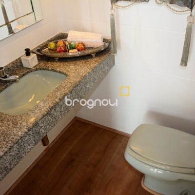 Casa com 158m², 3 quartos (sendo 1 suíte), no bairro Lagoa da Conceição em Florianópolis