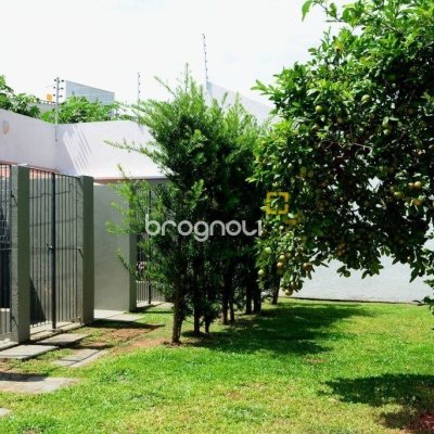 Casa com 158m², 3 quartos (sendo 1 suíte), no bairro Lagoa da Conceição em Florianópolis