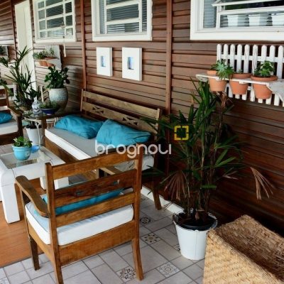 Casa com 158m², 3 quartos (sendo 1 suíte), no bairro Lagoa da Conceição em Florianópolis