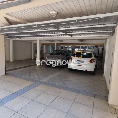Prédio com 361m², 6 garagens, no bairro Centro em Florianópolis