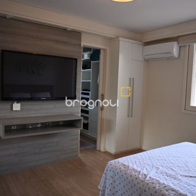 Casa de Condomínio com 320m², 4 quartos (sendo 4 suítes), 4 garagens, no bairro Lagoa da Conceição em Florianópolis
