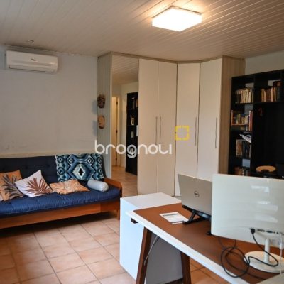 Casa de Condomínio com 320m², 4 quartos (sendo 4 suítes), 4 garagens, no bairro Lagoa da Conceição em Florianópolis