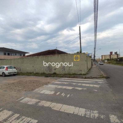 Casa com 100m², 3 quartos, 2 garagens, no bairro Areias em São José