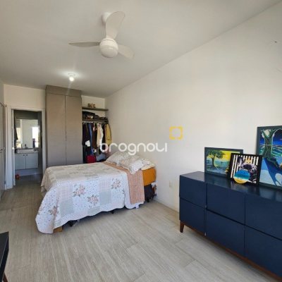 Casa com 120m², 3 quartos (sendo 2 suítes), 2 garagens, no bairro Areias em São José