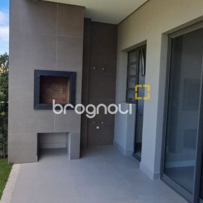 Apartamento com 91m², 3 quartos (sendo 1 suíte), 2 garagens, no bairro Ingleses em Florianópolis
