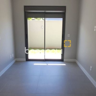 Apartamento com 91m², 3 quartos (sendo 1 suíte), 2 garagens, no bairro Ingleses em Florianópolis
