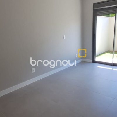 Apartamento com 91m², 3 quartos (sendo 1 suíte), 2 garagens, no bairro Ingleses em Florianópolis
