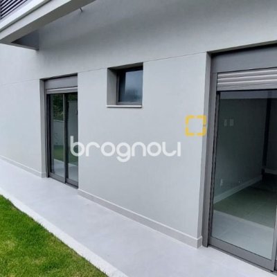 Apartamento com 91m², 3 quartos (sendo 1 suíte), 2 garagens, no bairro Ingleses em Florianópolis