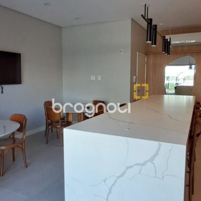 Apartamento com 72m², 2 quartos (sendo 1 suíte), 1 garagem, no bairro Ingleses em Florianópolis
