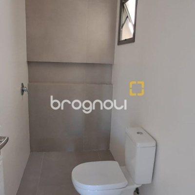 Apartamento com 72m², 2 quartos (sendo 1 suíte), 1 garagem, no bairro Ingleses em Florianópolis