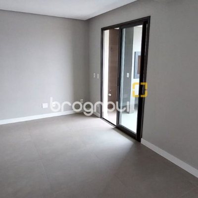 Apartamento com 72m², 2 quartos (sendo 1 suíte), 1 garagem, no bairro Ingleses em Florianópolis