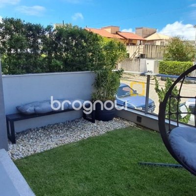 Apartamento com 76m², 2 quartos (sendo 2 suítes), 2 garagens, no bairro Ingleses em Florianópolis
