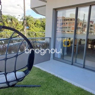 Apartamento com 76m², 2 quartos (sendo 2 suítes), 2 garagens, no bairro Ingleses em Florianópolis