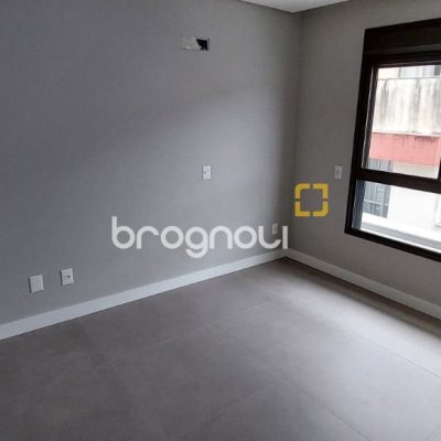 Apartamento com 76m², 2 quartos (sendo 2 suítes), 2 garagens, no bairro Ingleses em Florianópolis