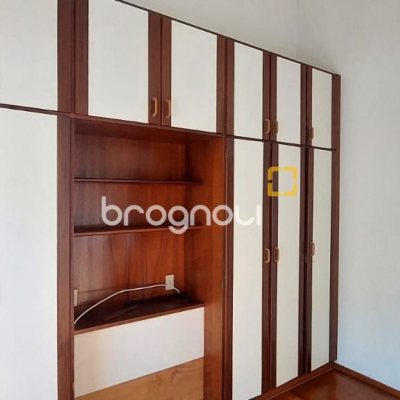 Casa com 300m², 4 garagens, no bairro Jardim Atlântico em Florianópolis