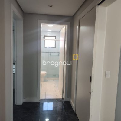 Cobertura com 396m², 3 quartos (sendo 1 suíte), 2 garagens, no bairro Bom Abrigo em Florianópolis