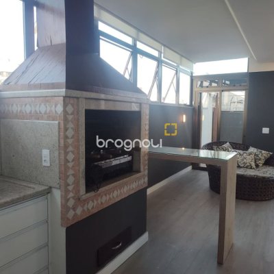 Cobertura com 396m², 3 quartos (sendo 1 suíte), 2 garagens, no bairro Bom Abrigo em Florianópolis