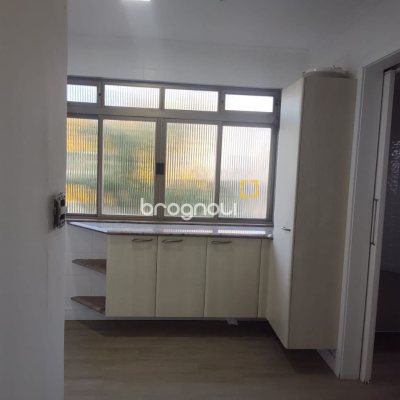 Cobertura com 396m², 3 quartos (sendo 1 suíte), 2 garagens, no bairro Bom Abrigo em Florianópolis