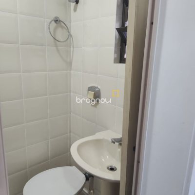 Cobertura com 396m², 3 quartos (sendo 1 suíte), 2 garagens, no bairro Bom Abrigo em Florianópolis