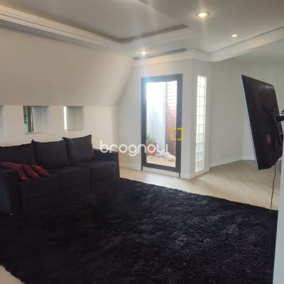 Cobertura com 396m², 3 quartos (sendo 1 suíte), 2 garagens, no bairro Bom Abrigo em Florianópolis