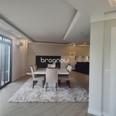 Cobertura com 396m², 3 quartos (sendo 1 suíte), 2 garagens, no bairro Bom Abrigo em Florianópolis