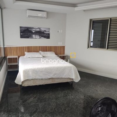 Cobertura com 396m², 3 quartos (sendo 1 suíte), 2 garagens, no bairro Bom Abrigo em Florianópolis